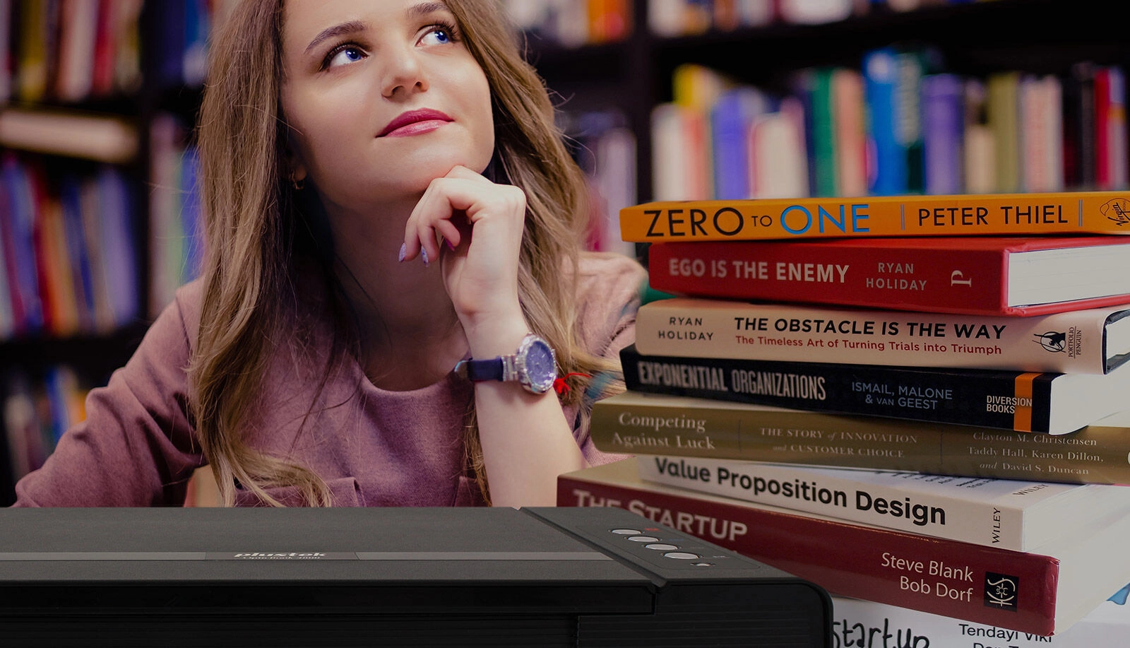 Plustek OpticBook 4800 giúp bạn tạo, quét và lưu trữ những cuốn sách dày một cách dễ dàng!